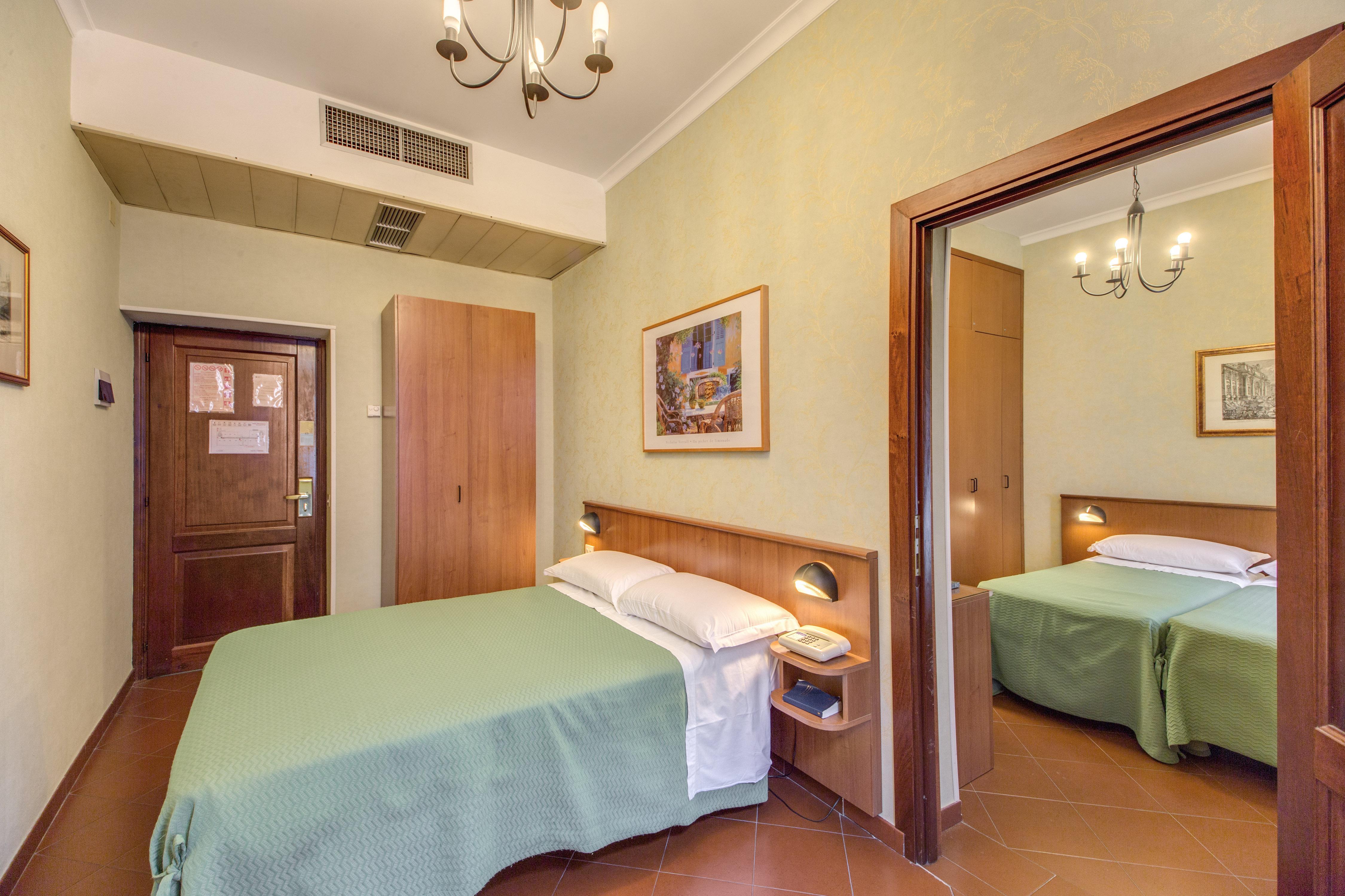 Hotel Corona Roma Esterno foto