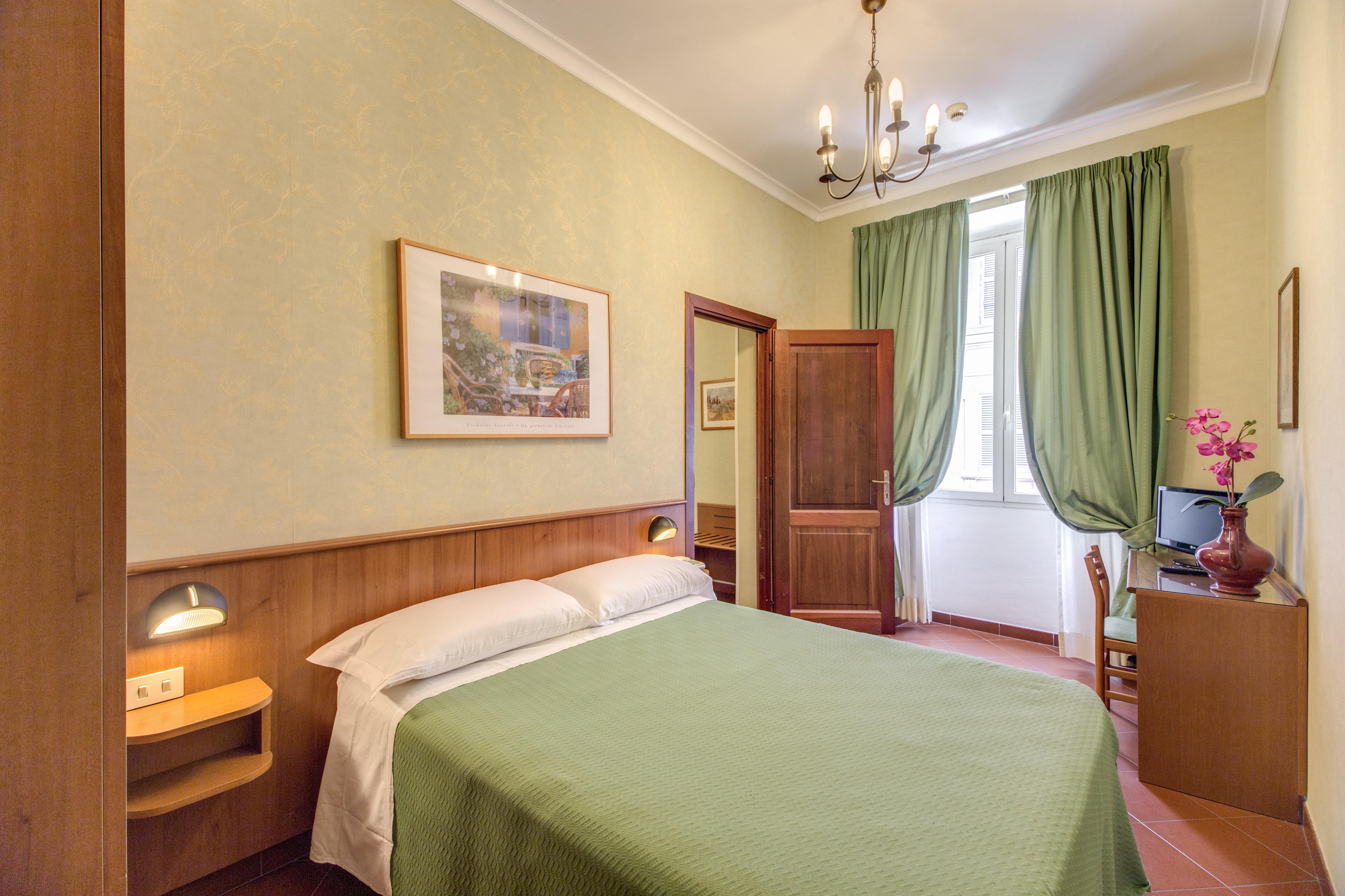 Hotel Corona Roma Esterno foto