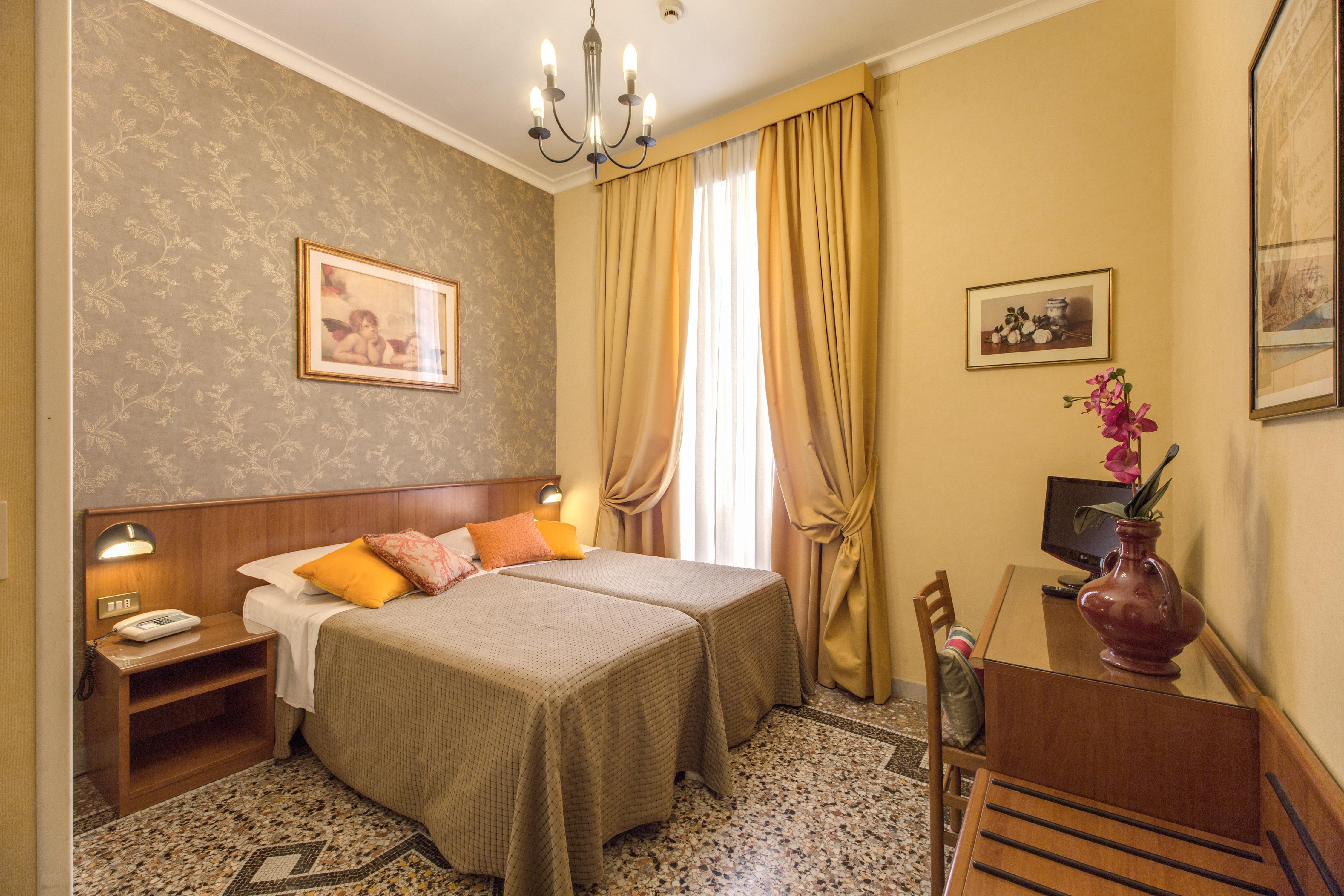 Hotel Corona Roma Esterno foto