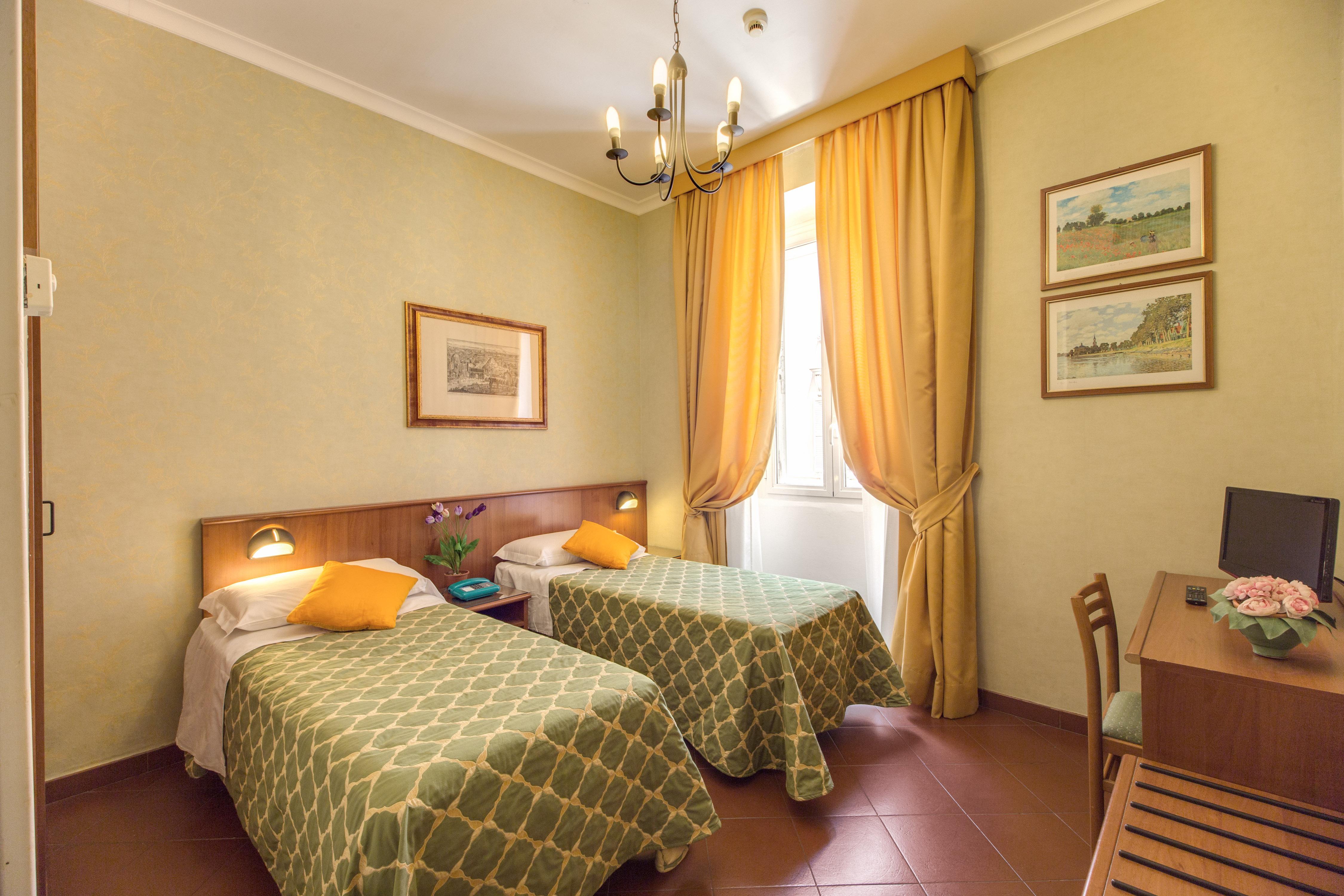 Hotel Corona Roma Esterno foto