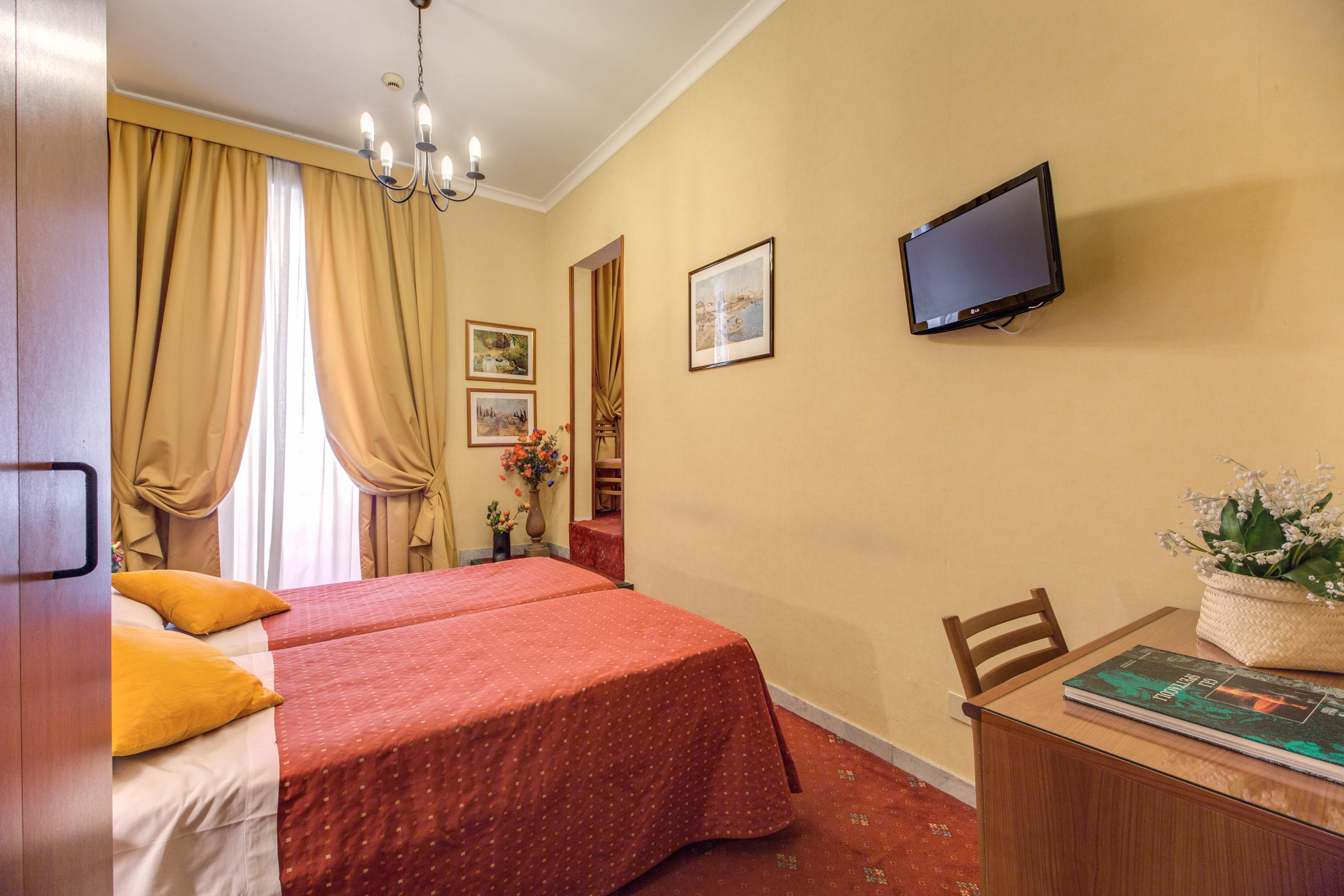 Hotel Corona Roma Esterno foto