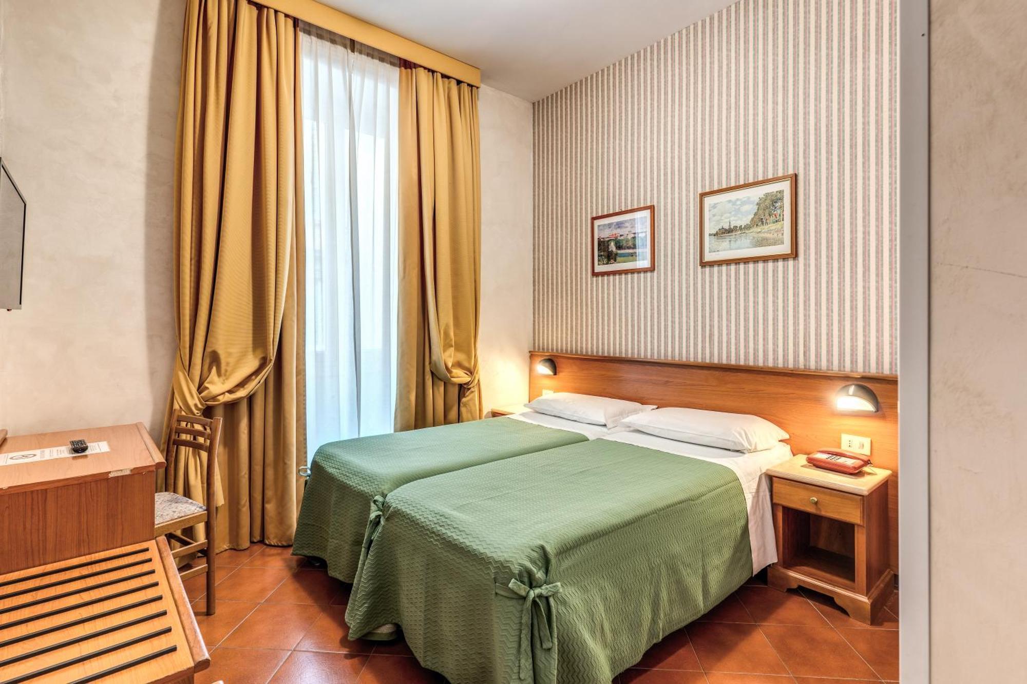 Hotel Corona Roma Esterno foto