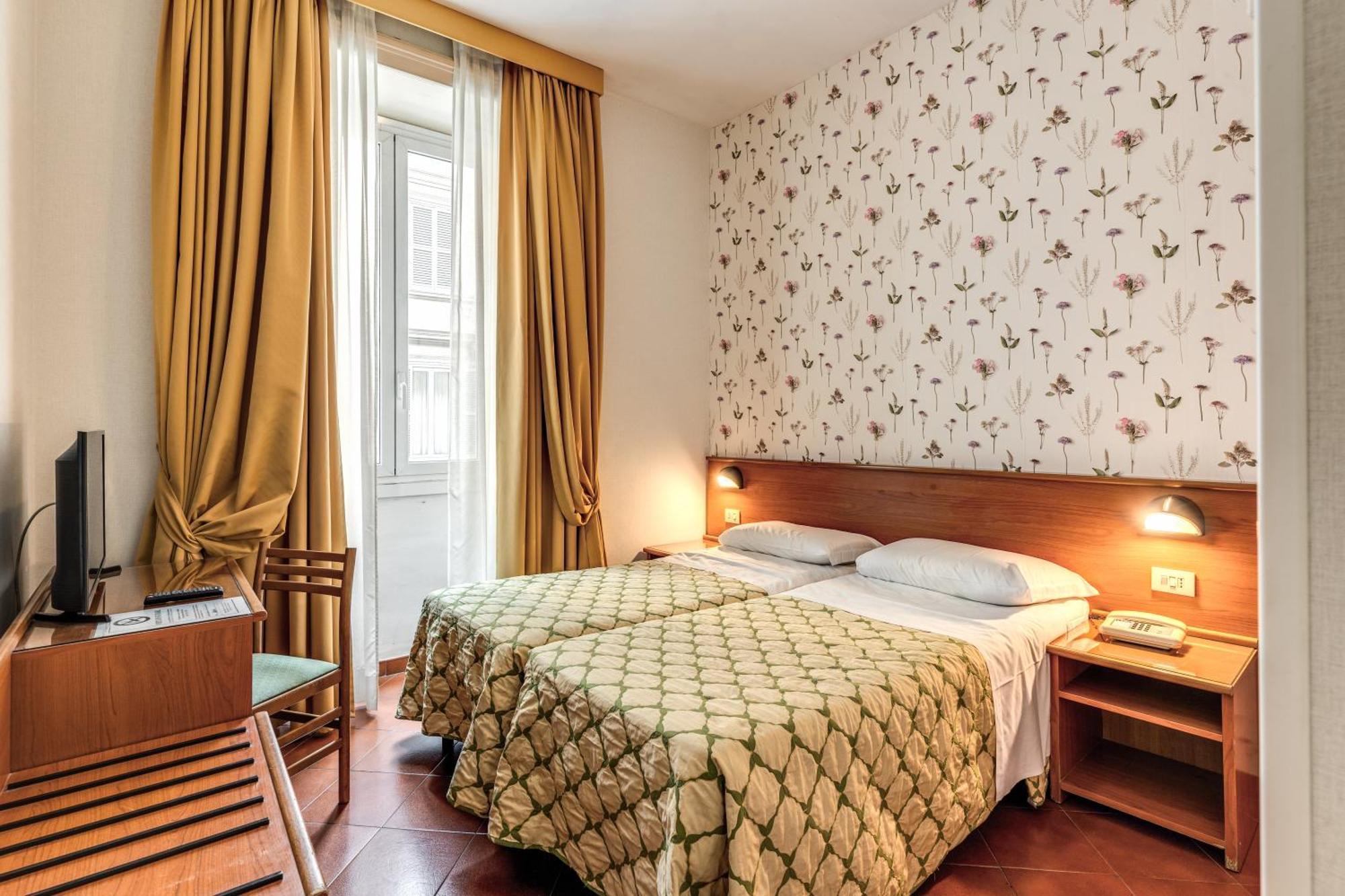Hotel Corona Roma Esterno foto