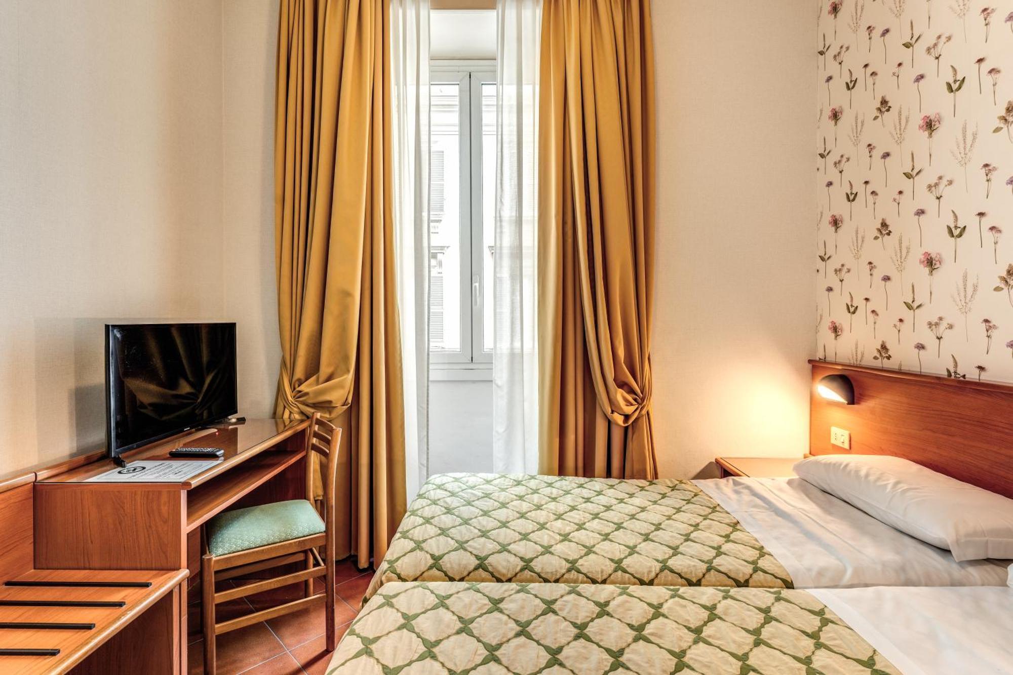 Hotel Corona Roma Esterno foto